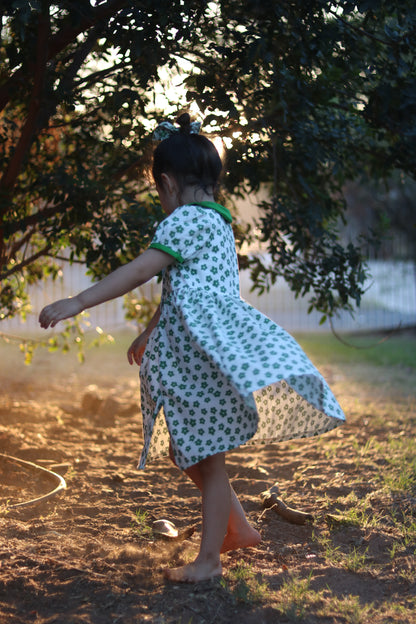 Daisy puff sleeves dress