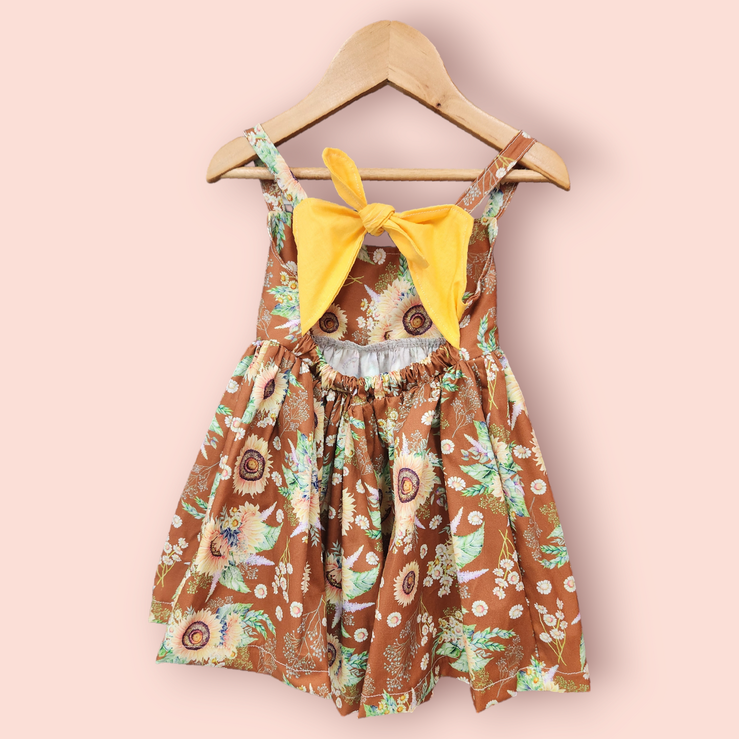 Sunny flowers dress.